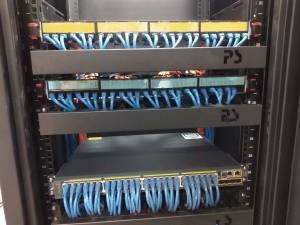 14000828 677